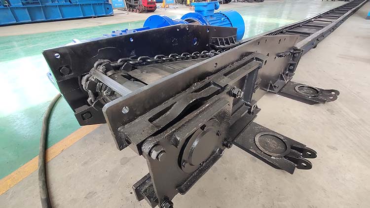 The anti-skid switch can be used to automatically stop when the conveyor belt of the chain scraper conveyor slides